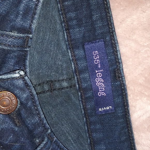 Levi Jeans 🕷 - Picture 2 of 4